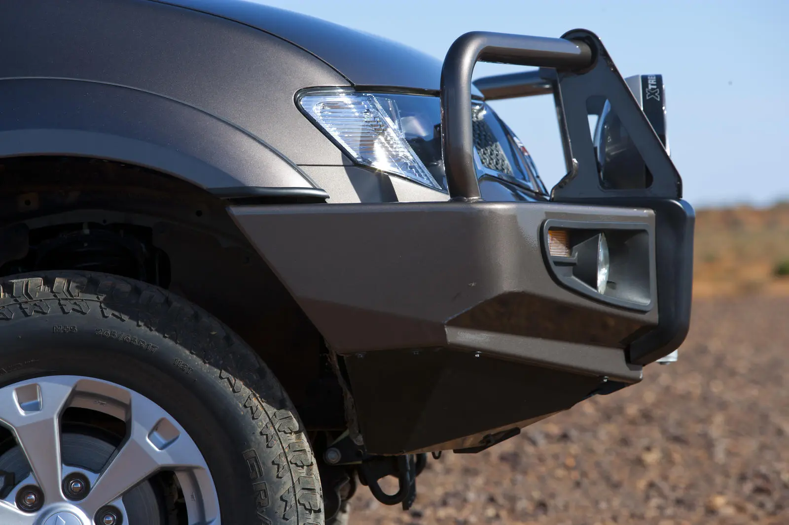 Бампер Triton 09on