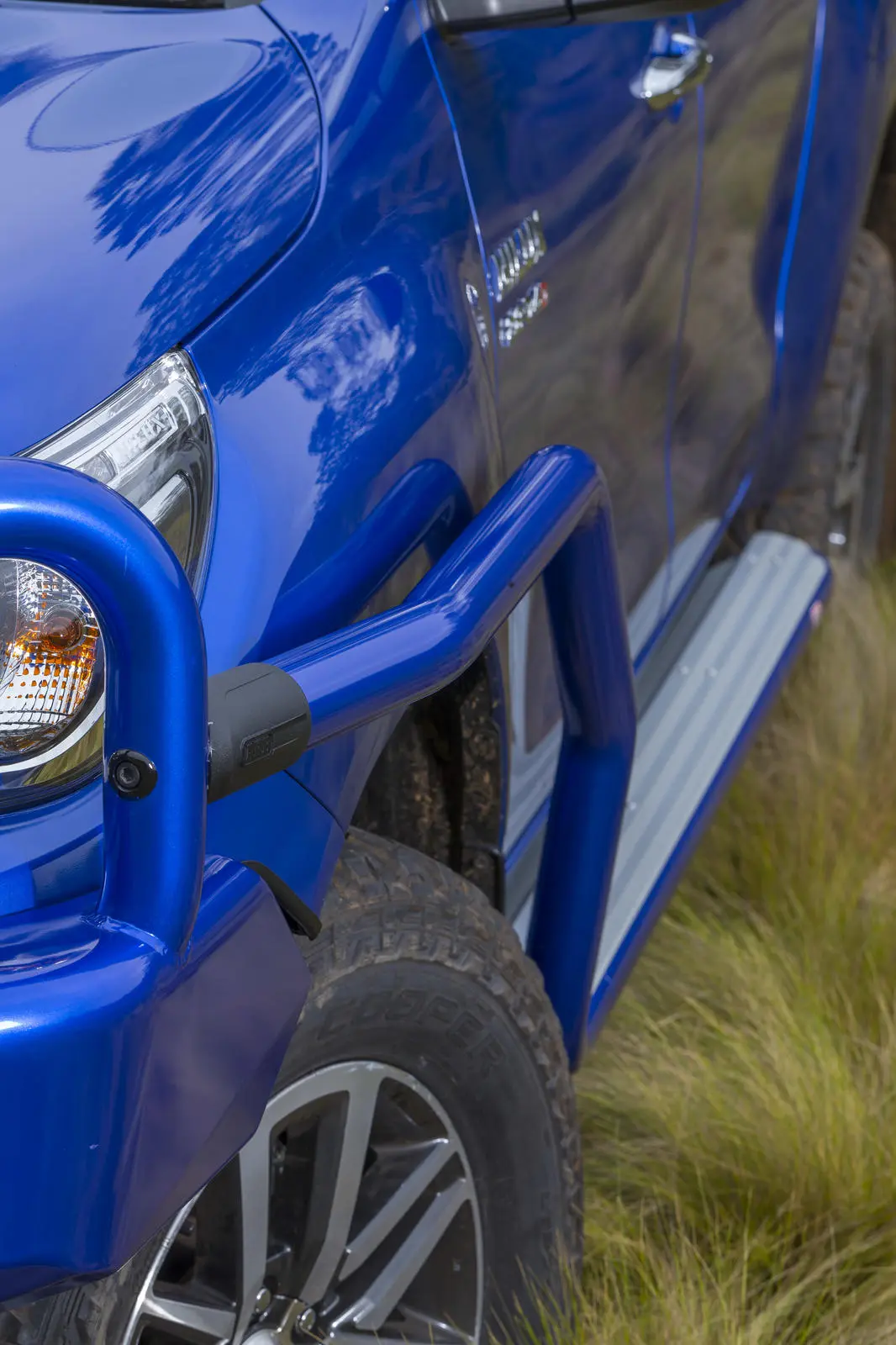 Подножка с защитой крыла Hilux 2015 on