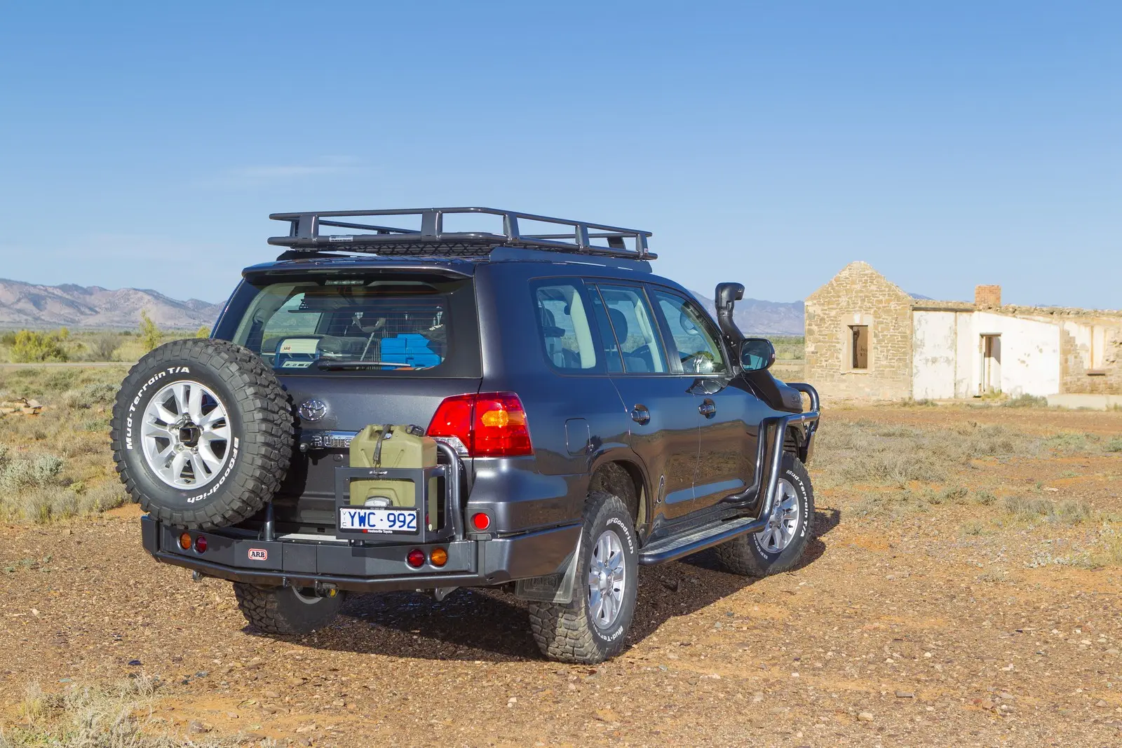 Крепление под канистру 