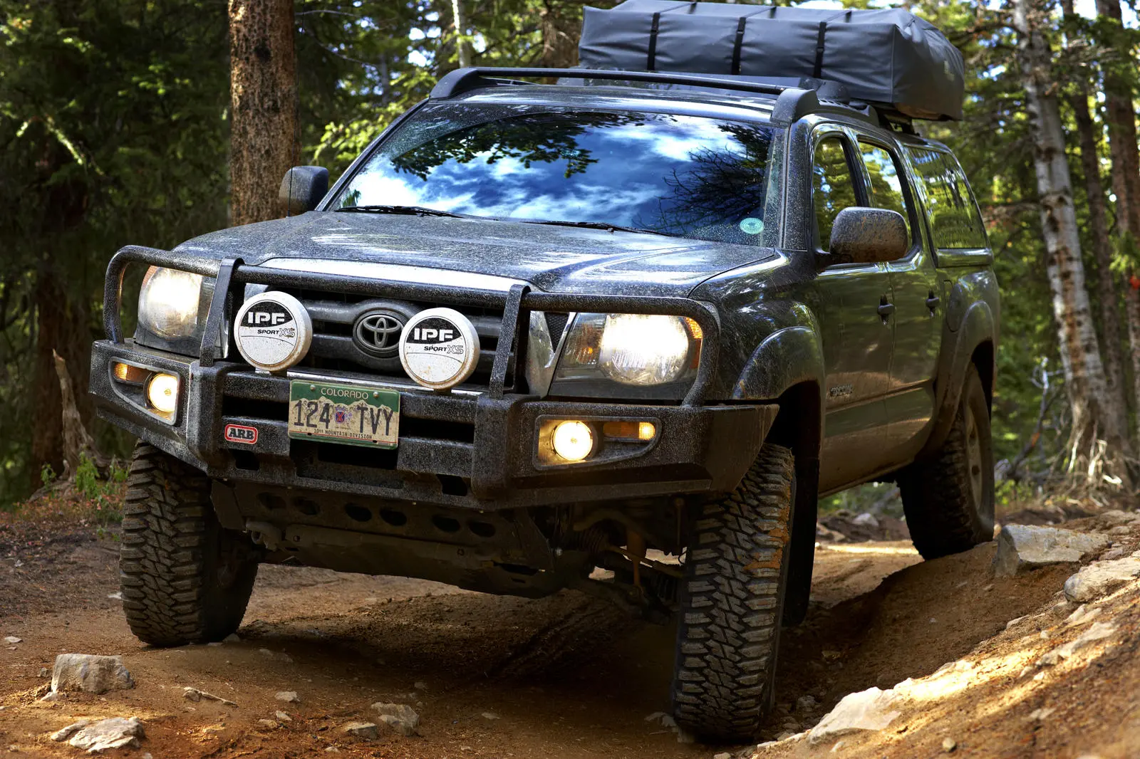 Бампер Tacoma 05-11 