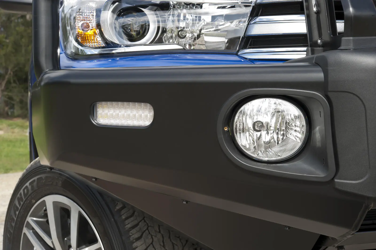 Бампер Hilux 2016 on