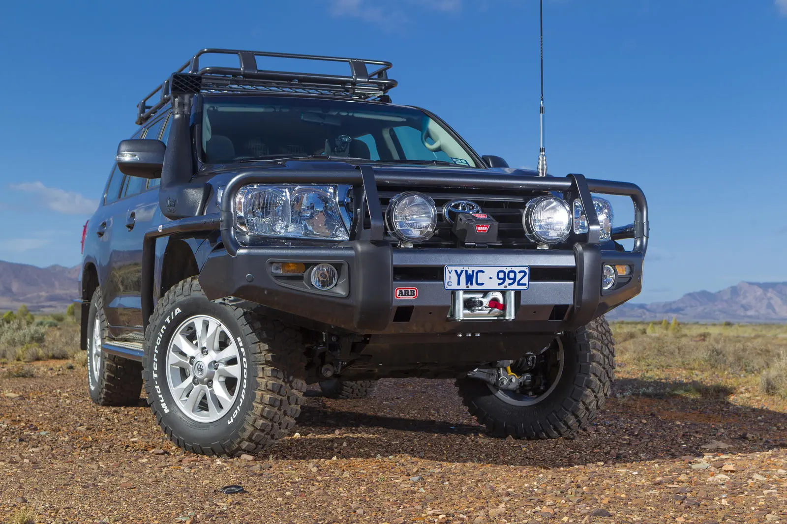 Бампер передний TLC 200 120N INC HLW Models