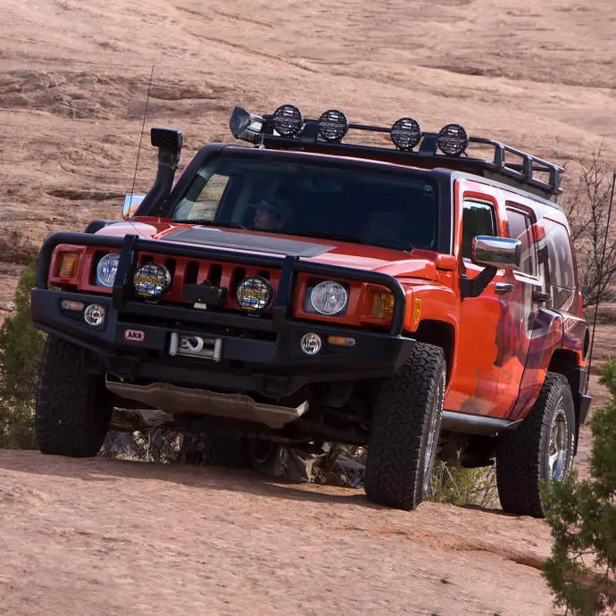 Бампер Hummer H3 без надкрылок