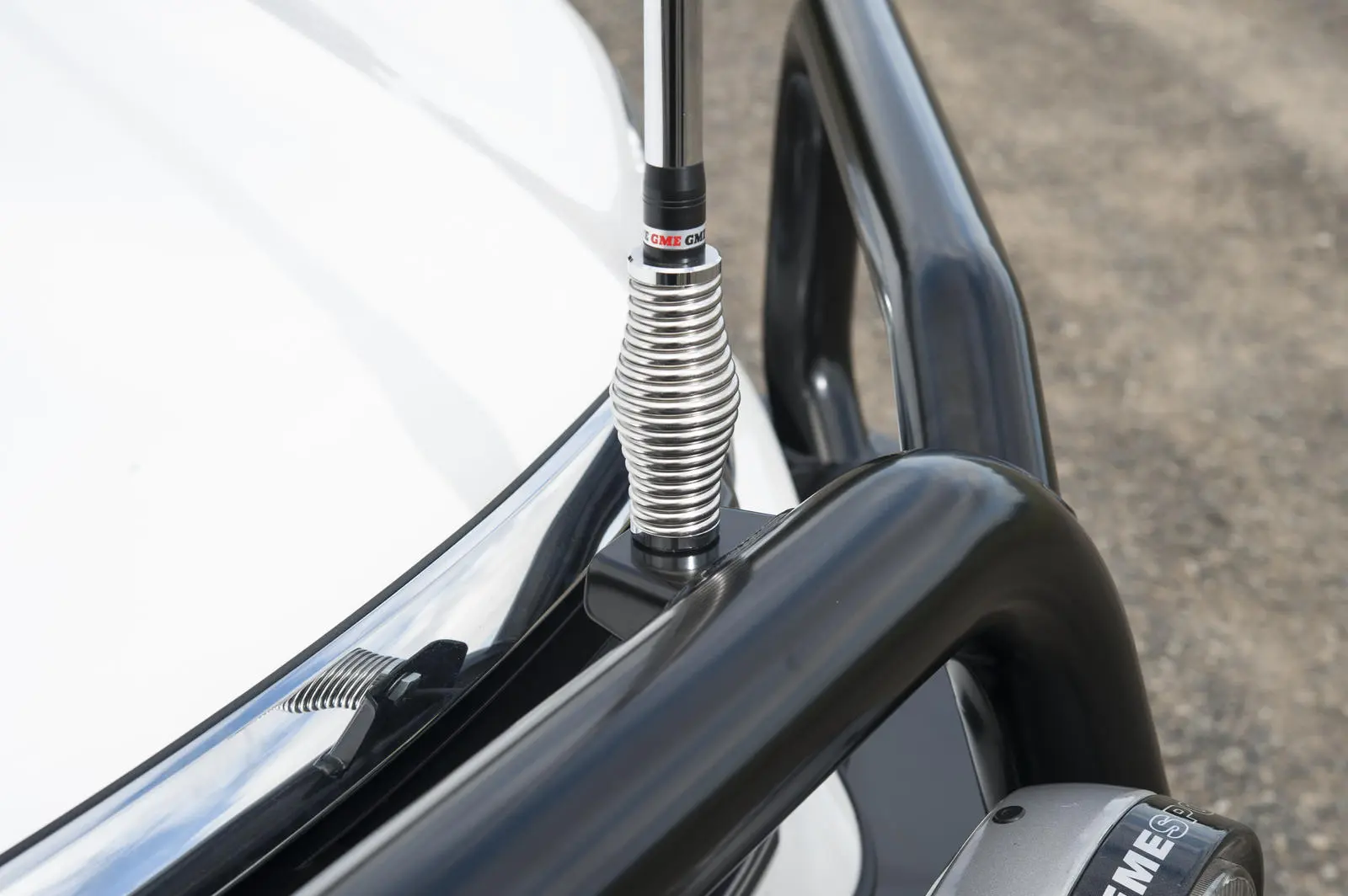 Бампер Hilux Commercial 2015 on 