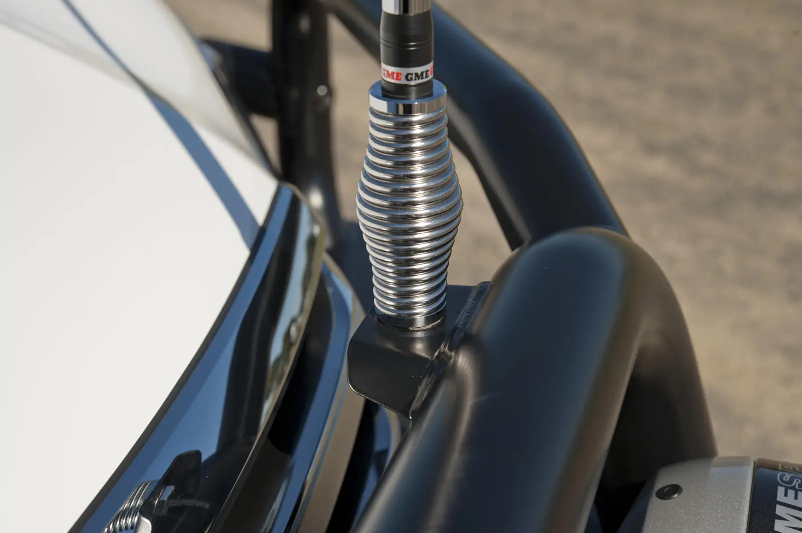 Бампер Toyota HiLux 2015On WB COMMERCIAL