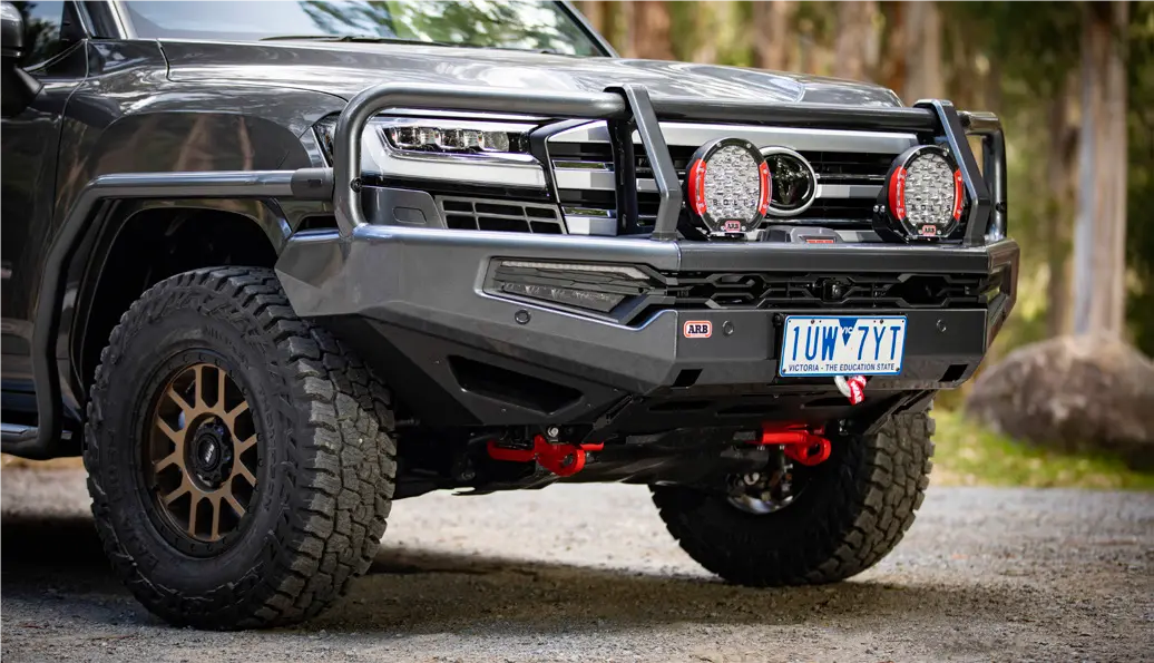 Бампер передний силовой