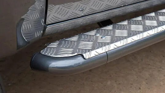 Подножка кузова  Amarok