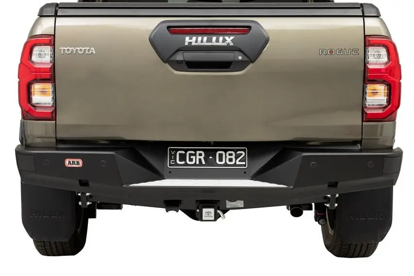 Бампер задний Toyota Hilux 2020 
