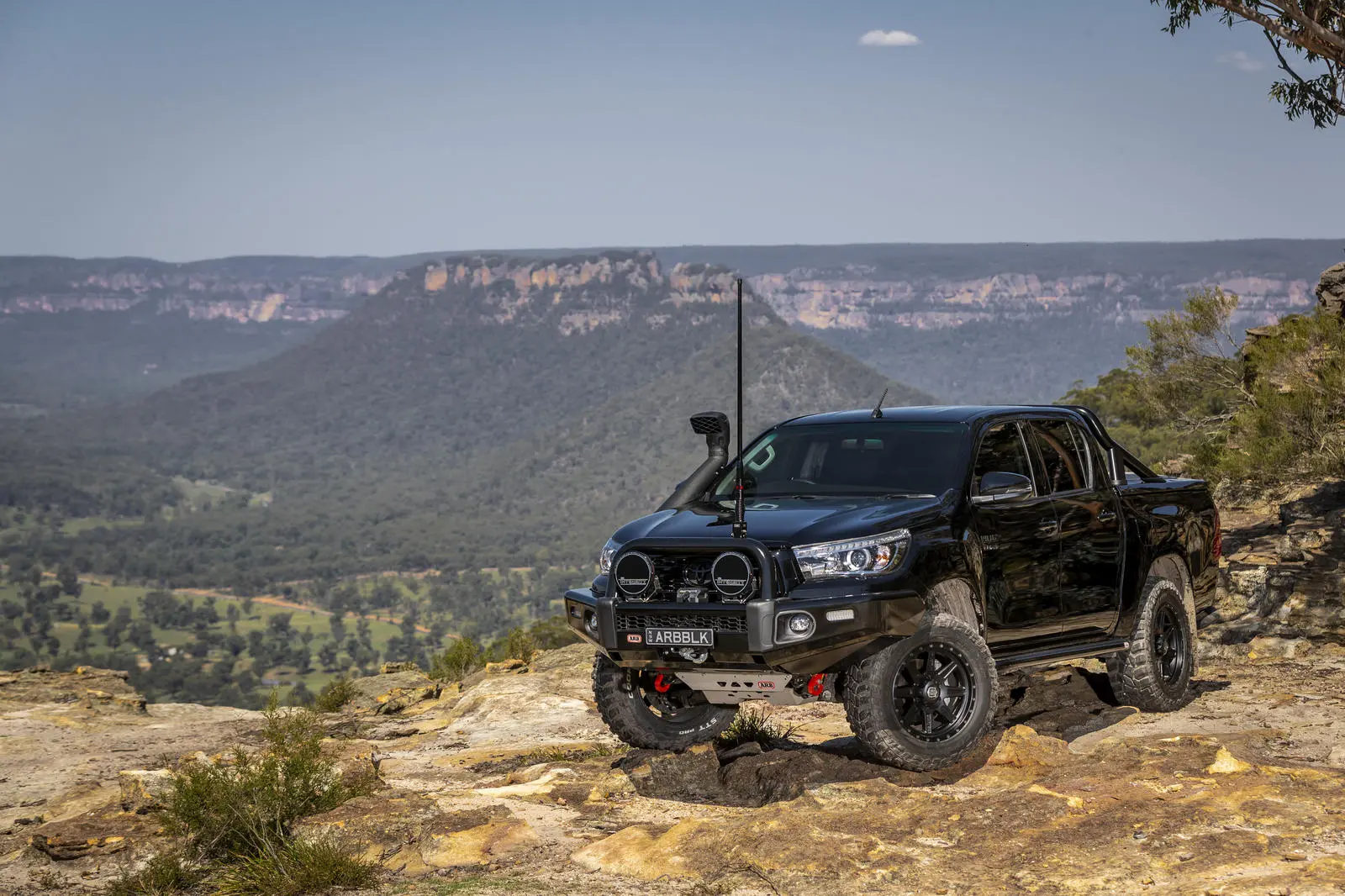 Защита дна Hilux,Fortuner 15 on