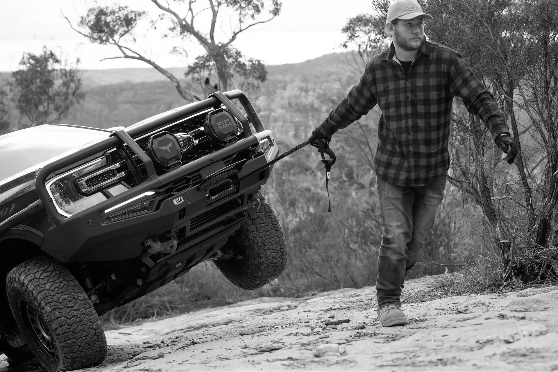 Лебёдка Bushranger Covert img1