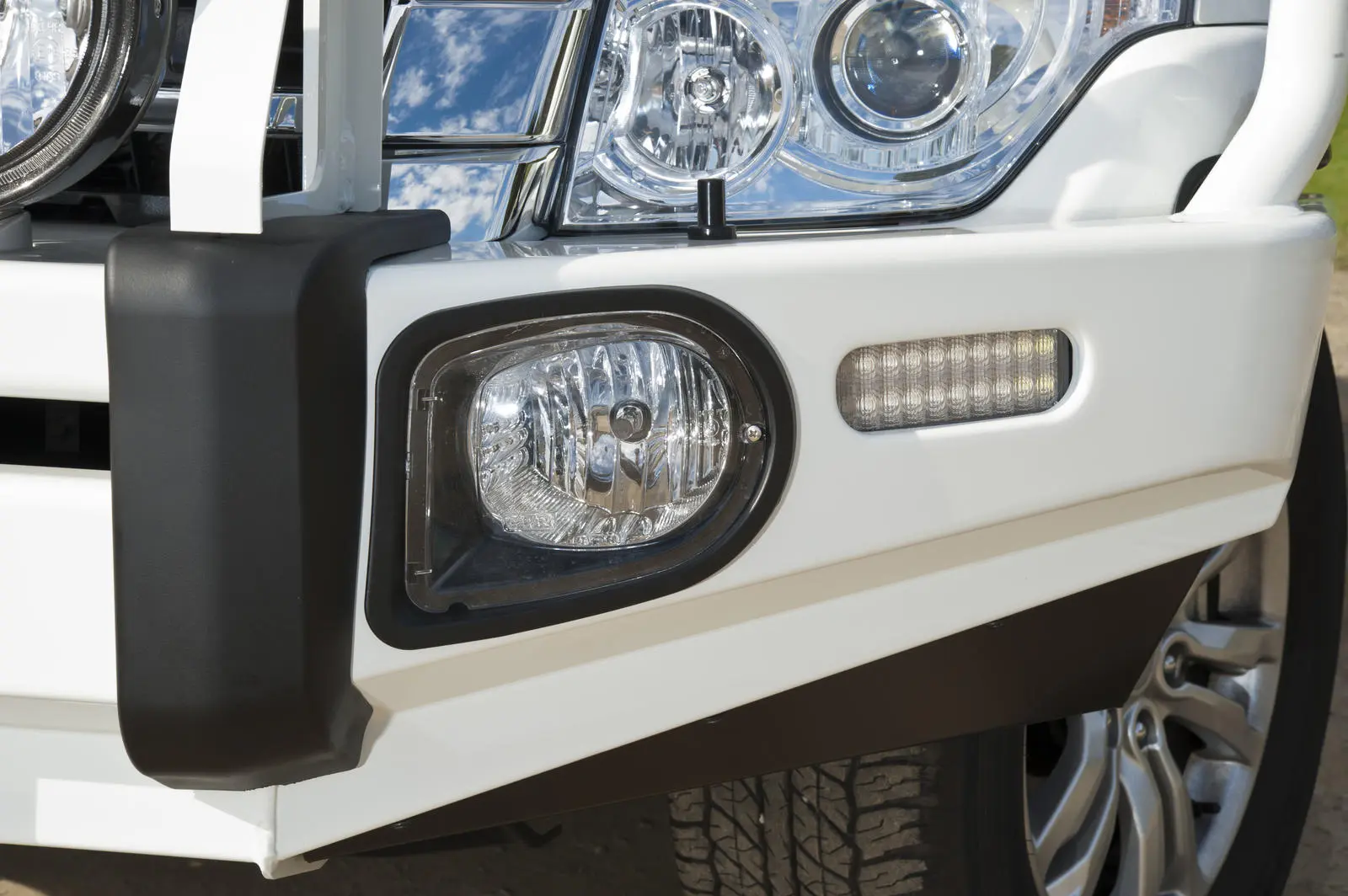 Бампер Pajero NX 14 on